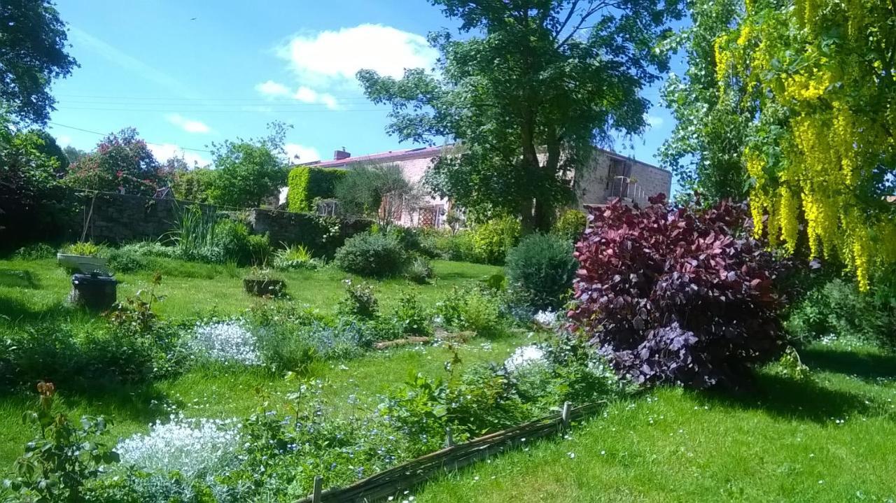 Au Coeur De La Nature Saint-Malo-du-Bois エクステリア 写真
