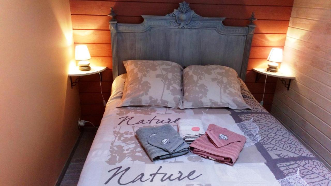 Au Coeur De La Nature Saint-Malo-du-Bois エクステリア 写真